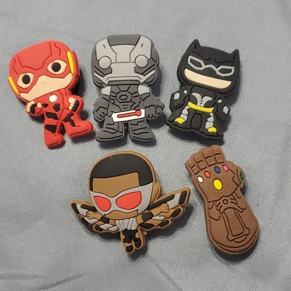 DC Comics Avengers Boy's Crocs Shoe Charms 12 PC - Picture 4 of 4